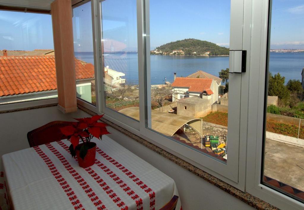 Apartmani Neda Kali Exterior photo